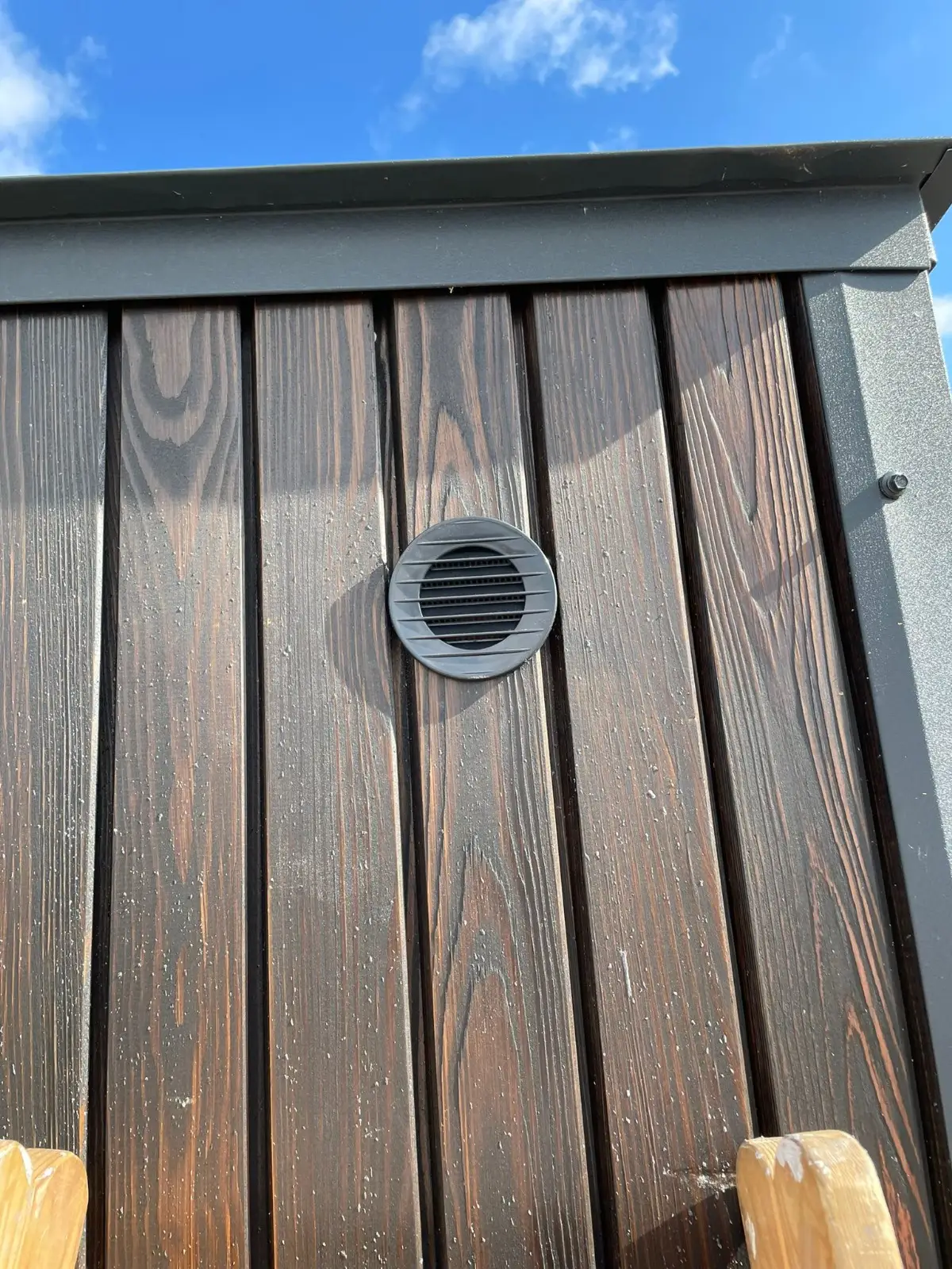 Wentylacja w saunie ogrodowej premium