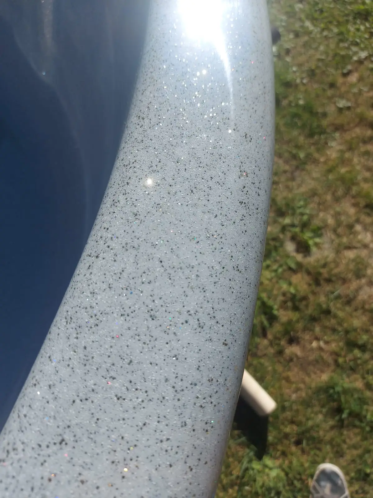 Powłoka w kolorze szarym