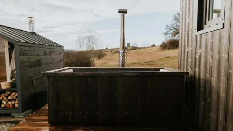 Wanna ogrodowa z piecem na drewno