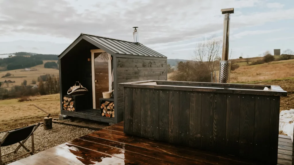 Wanna ogrodowa oraz sauna Stodoła od Tiny House Design